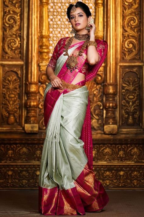 Bridal Reception Saree, Indian Pink, Online Clothes Shopping, Silk Saree Kanchipuram, Telugu Wedding, Wedding Saree Collection, Fancy Sarees Party Wear, Sari Blouse Designs, Wedding Silk Saree