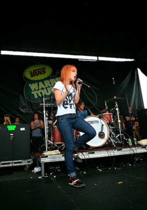 hayley williams from paramore. warped tour 2008 Warped Tour Aesthetic, 2000s Posters, Pop Punk Bands, Warped Tour, Hayley Williams, Paramore, Pop Punk, Grunge Aesthetic, Musician