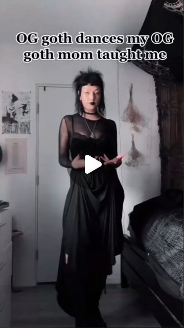 Gothic & Witchy Vibes on Instagram: "Goth dances 🖤🦇

Credits: @panboxx" Grown Up Goth, Goth Dancing, Shadow Dance, Goth Look, Romantic Goth, Witchy Vibes, Relaxing Day, Gothic Outfits, Grown Up