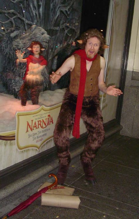 Mr. Tumnus costume Mr Tumnus Costume, Tumnus Costume, Narnia Makeup, Tumnus Narnia, Narnia Birthday, Amy Core, Narnia Costumes, Witch Wardrobe, Mr Tumnus