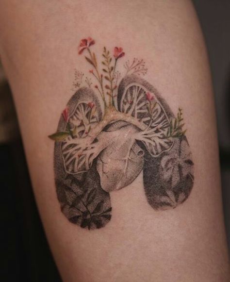 Lung Tattoo, Cleaning Your Ears, Thai Tattoo, Heart And Lungs, Anatomical Heart, Skin Art, Lungs, Heart Art, Heart Tattoo