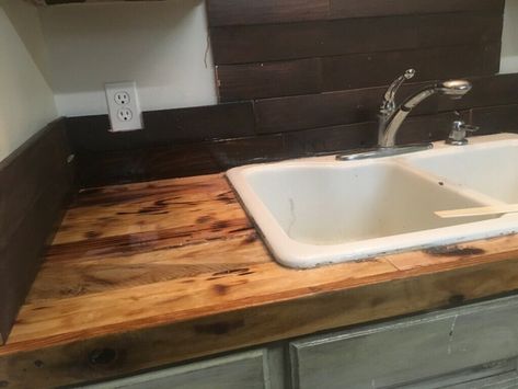 DIY Pallet Counter Top 2x4 Counter Tops Kitchen Countertops, Counter Top Redo Diy, Pallet Wood Countertop, Diy Kitchen Counters, Pallet Countertop, Plywood Counter, Diy Butcher Block Countertops, Pallet Counter, Countertop Redo