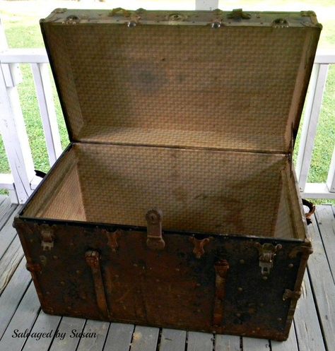 I was given this vintage, rusted metal trunk (for free) from one of my co-workers late last summer. He had it sitting around and, knowing him, the challenge thi… Vintage Trunk Makeover, Vintage Trunks Makeover, Trunk Redo, Antique Trunk Restoration, Trunk Restoration, Trunk Makeover, Metal Trunk, Upcycle Storage, End Table Makeover