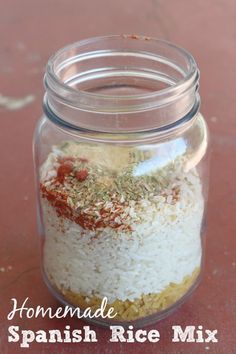 How to quickly and easily make your own spanish rice mix with ingredients you already have on hand. Homemade Spanish Rice, Spanish Rice Easy, Mix In A Jar, Rice A Roni, Homemade Dry Mixes, Homemade Spice Mix, Homemade Pantry, Spice Mix Recipes, Diy Spices