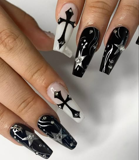 16 Tattoo, Punk Nails, Gothic Nails, Goth Nails, Grunge Nails, Color Nails, Unique Acrylic Nails, Bling Acrylic Nails, Girls Nails