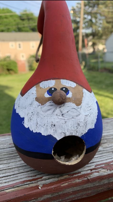 Painted gourd-gnome birdhouse Birdhouse Gourd Painting Ideas, Gourd Gnomes, Birdhouse Gourds Ideas Painting Patterns, Gourd Art For Beginners, Painting Gourds Ideas, Gourd Painting Ideas, Gnome Gourds, Gnome Birdhouse, Preserving Pumpkins