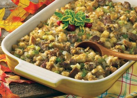 Savory Holiday Recipes, Braised Chicken Breast, Sage Recipes, Bread Dressing, Sausage Stuffing, Stuffing Ingredients, Dinner With Ground Beef, Rye Bread, Stuffing Recipes