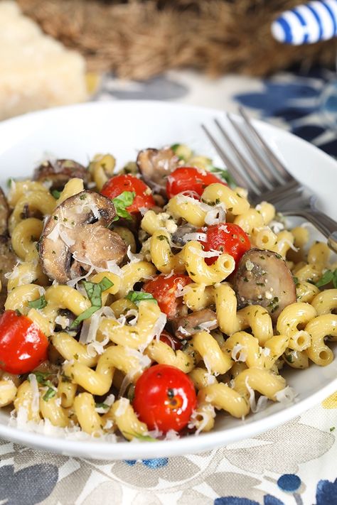 Cavatappi Pasta Recipes Healthy, Cavatappi Recipes, Cavatappi Pasta Recipes, Pesto Cavatappi Recipe, Pesto Cavatappi, Pasta Basil, Buttered Noodles Recipe, Cavatappi Pasta, Noodles And Company