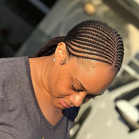 Straight Up Cornrows Black Women, Freehand Hairstyle For Black Women, Small Lines Hairstyle, Small Lines Cornrows With Natural Hair, Block Hairstyle, Straightback Cornrows Braids, Free Hand Hairstyles, Big Cornrows Hairstyles, All Back Hairstyle