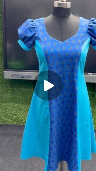 Panel Cut Kurti, Princess Cut Kurti Design, Panel Kurti Design, Princess Cut Kurti, Aline Kurti Design, Fashion Designing Institute, Mom Daughter Outfits, Daughter Outfits, Kurti Patterns