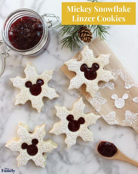 Disney Christmas Desserts, Mickey Snowflake, Disney Baking, Disney Inspired Food, Mickey Mouse Cookies, Disney Desserts, Linzer Cookies, Disney Treats, Very Merry Christmas Party