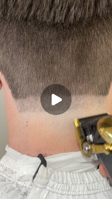 162K views · 11K likes | D R E on Instagram: "HOW TO DO A NECK TAPER ⚡️🔥" Taper Design, Short Neck, December 27, Short Pixie Cut, Cross Patterns, Short Hair Styles Pixie, Short Pixie, Pixie Hairstyles, Pixie Haircut