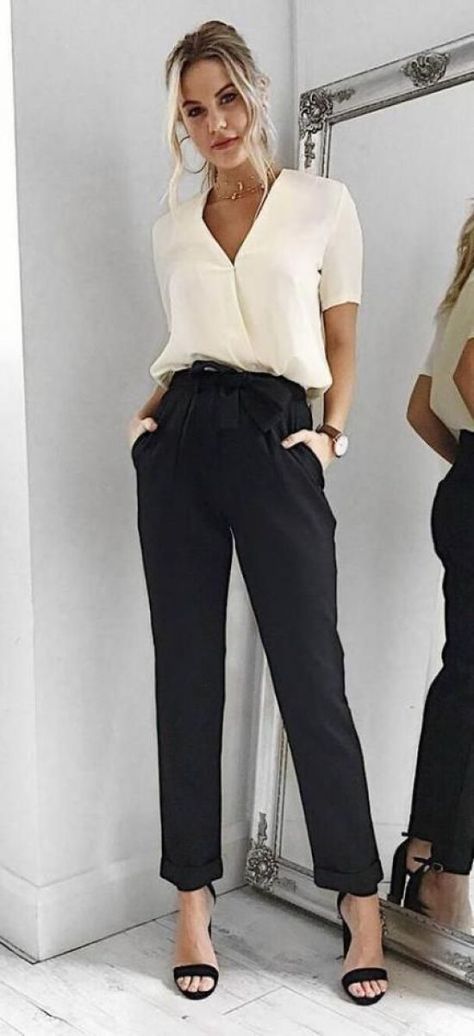 Workwear Wardrobe, Business Casual Outfits For Work, Summer Work Outfits, Neue Outfits, Elegante Casual, Mode Casual, Marmaris, Trending Fashion Outfits, Professional Attire