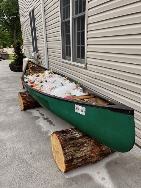 Canoe Filled With Drinks, Canoe Ice Cooler Wedding, Wedding Canoe Drinks, Beer Canoe For Wedding, Beer Boat Wedding Canoe Cooler, Canoe Water Feature, Canoe Bar Wedding, Kayak Wedding Theme, Canoe Drink Station