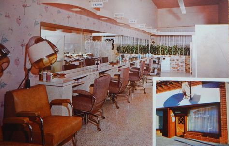 50s Beauty, Aesthetic 60s, Vintage Beauty Salon, Salon Concepts, Environment References, Vintage Hair Salons, Steel Magnolias, Salon Owners, Shop Layout