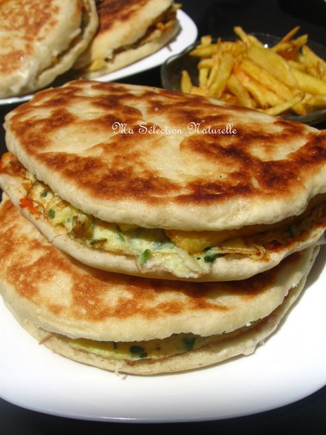 Sandwich Recipes Indian, Chapati Recipes, Tunisian Food, Primal Recipes, Ramadan Recipes, Chapati, Indian Food Recipes Vegetarian, Snap Food, Arabic Food