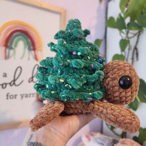 You guys how cute is this Christmas tree turtle?! 🎄 😍 I was so excited Megan picked me to be a tester. ✨️ Pattern is releasing tomorrow from @happyturtlecrochet Yarn is @hobbii_yarn candy and @premieryarns #ltkcuties #crochet #crochetersofinstagram #turtle #plushie #crochetplushie #christmas #crochetturtle #crochetpattern #handmade Things To Crochet With Plush Yarn, Christmas Turtle Crochet, Crochet Ideas Acrylic Yarn, Things To Crochet With Blue Yarn, Cute Crochet Decor, Crochet Turtle Ideas, Christmas Tree Crochet Ornaments, Crochet Fruit Turtle, Crochet Thick Yarn Projects