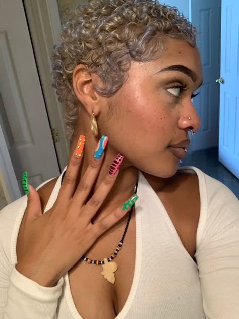 4c Hair Pixie Haircut, Big Chop Styles With Color, Short Colored Hair Black Women Big Chop, Bald Curly Hair, Big Chop Colored Hair, Black Twa Natural Hair, Big Chop Dyed Hair, Ash Brown Pixie Haircut, Big Chop With Color