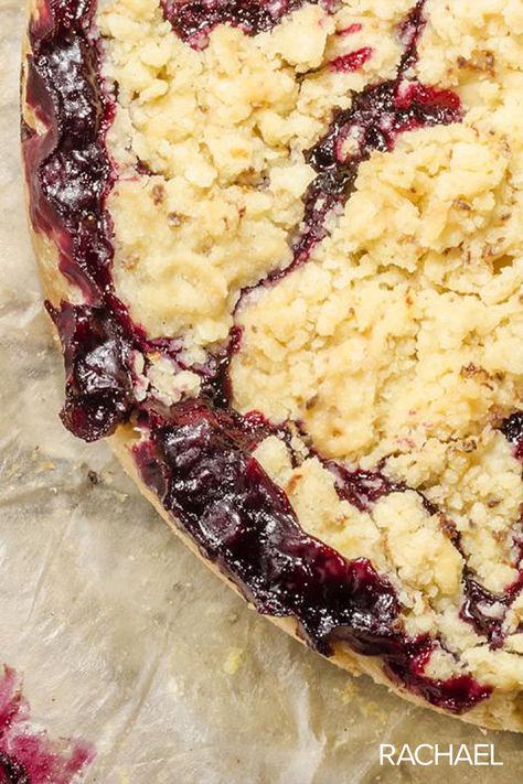 Blueberry Streusel Pie Recipe, Crumb Topping For Pie Recipes, Blueberry Crumble Pie With Canned Filling, Crumb Pie Topping Recipes, Blueberry Pie Fresh Blueberries, Blueberry Pie With Crumb Topping, Blueberry Pie Crumble Topping, Crustless Blueberry Pie Recipe, Dutch Blueberry Pie