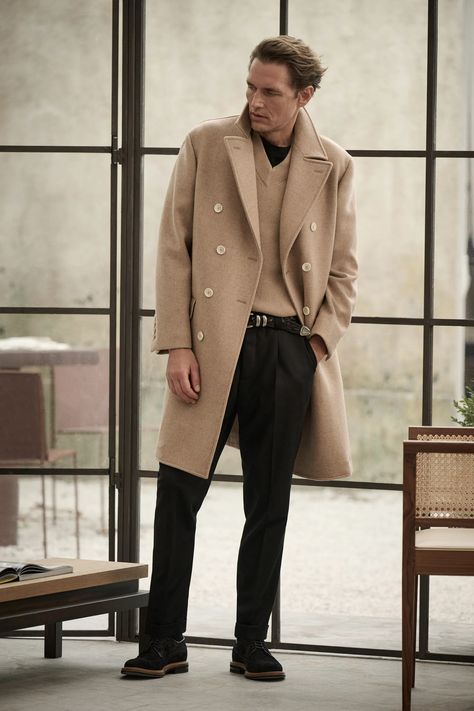 Brunello Cucinelli Fall 2023 Menswear Fashion Show | Vogue Brogues Outfit, Fall 2023 Menswear, Aw 23, Selvedge Denim Jeans, Italian Fashion Brands, Brunello Cucinelli Men, Long Overcoat, Soft Tailoring, Italy Outfits