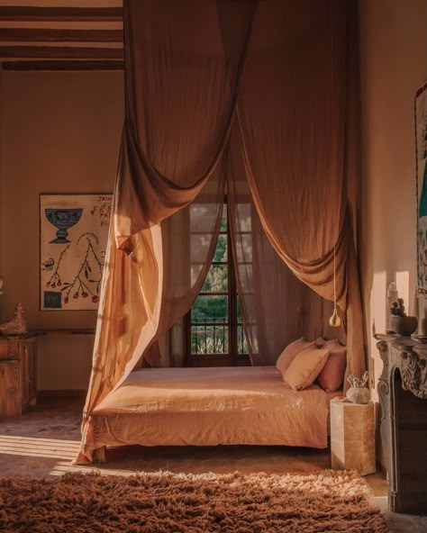 Drapery Bedroom, Swamp Queen, Terracotta Bedroom, Interior Design Per La Casa, Superior Room, Aesthetic Rooms, Canopy Bed, Dream House Decor, My New Room