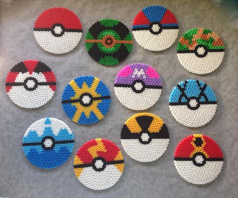 Pokeballs Pokemon Hama Beads Pattern, Poke Ball Perler Bead Patterns, Pokeball Perler Beads, Pokeball Perler Bead Patterns, Pokeball Perler, Pokémon Perler Beads, Pokemon Perler, Perler Beads Pokeball, Pokemon Ball Perler Beads