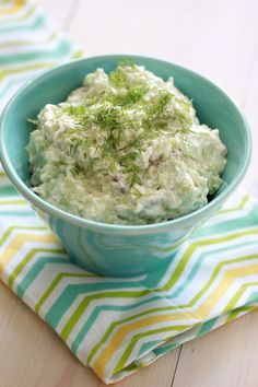 Cucumber Spread, Sandwich Spread Recipes, Cream Cheese Spread Recipes, Cucumber Sandwich, Cheese Spread Recipes, Cold Sandwiches, Cucumber Sandwiches, Sandwich Fillings, Sandwich Spread