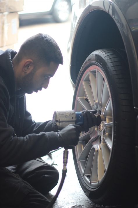 With the mushrooming of several shops dealing with tyre repair in Bolton choosing a professional onebrand new tyres Bolton seems really a challenging task. In a bid to save your repair bills and to ensure better performance of the car, it is important to choose a tyre repair shop that provides top of the line quality services. Car Repair Shop Design, Auto Shop Ideas, Full Fridge, David Draiman, Car Repair Shop, Granny Picture, Line Quality, Tire Pictures, Tire Shop