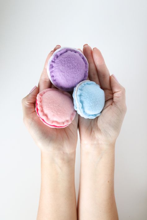 DIY Macaron Cat Toys | Club Crafted Felt Cat Toys, Cats Toys, Homemade Cat Toys, Diy Cat Toys, Catnip Cat Toy, Ideal Toys, Homemade Cat, Kitten Toys, Pinterest Diy