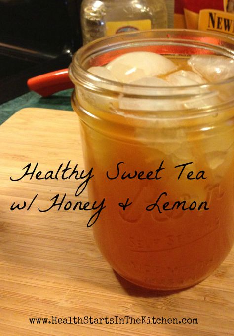 Healthy Sweet Tea / http://www.healthstartsinthekitchen.com/2013/02/12/15-minute-sweet-tea-whoney-lemon/ Sweet Tea Recipe, Lemon Health, Tea With Honey, Sweet Tea Recipes, Detox Tea Recipe, Homemade Detox, Iced Tea Recipes, Healthy Teas, Honey Recipes