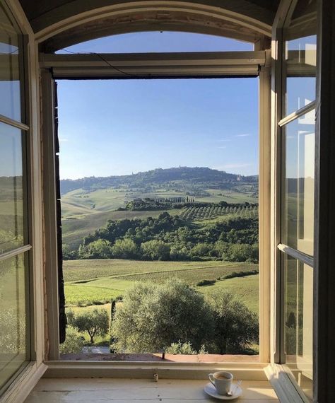 carriebradshaw 🕊 on Twitter: "dreaming of a tuscan summer… " Window With A View, Italy Magazine, Montepulciano, Window View, Through The Window, Pretty Places, Travel Inspo, Decoration Design, Travel Aesthetic