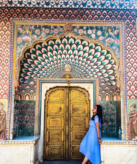 Interesting Fact: This Picture was clicked in Royal City Palace of Jaipur. In an Inner courtyard called pritam niwas chowk there are 4 doorways in the wall each representing the seasons & different Gods. Above Gate is Called “Lotus Gate” Dedicated to Shiva & Parvati represents the Summer Season. . . . . #traveljournal #travelling #travelgoals #travelindia #travelrajasthan #jaipurcitypalace #jaipur #jaipurcity #backpackingtrips #backpackersintheworld #backpackingasia #backpackingindia #budgettr Jaipur Poses, Jodhpur Photography, Mesmerizing Pictures, Jaipur Diaries, Rajasthan Trip, India Pictures, City Palace Jaipur, Marrakech Style, Jaipur Travel