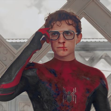 Spiderman Mcu, Peter Spiderman, Peter Parker Spiderman, Spiderman 3, Tom Holland Peter Parker, Marvel Icons, Tom Holland Spiderman, Far From Home, Marvel Comics Wallpaper