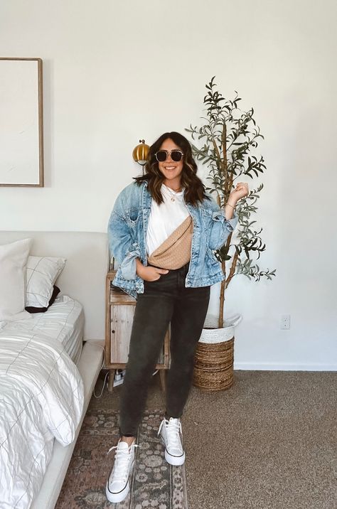 Casual midsize, apple shape mom look Running errands Day date outfit inspo Fall And Winter Maternity Outfits, Mom Outfits Spring, Mom Outfits Fall, Running Errands Outfit, Winter Maternity Outfits, Plus Size Winter Outfits, Errands Outfit, Mom Wardrobe, Casual Outfits For Moms