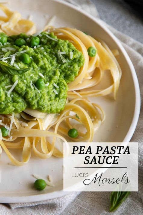 Enjoy the deliciously bright flavor of peas (fresh or frozen) in this pea pasta sauce. A great way to put a spin on pasta night in a vegetarian meal that's full of flavor! Pea Sauce Pasta, Pea Pasta Sauce, Green Pea Pasta Sauce, Pasta With Peas And Parmesan, Ricotta Pea Pasta, Lemon Pasta With Peas, Pea Sauce, Vegetarian Meal Ideas, Pea Pasta