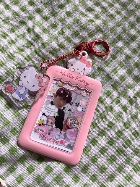 hello kitty sanrio cardholder with juyeon polco! Hello Kitty Card Holder, Hello Kitty Photo Frame, Sanrio Card Holder, Hello Kitty Card, Enhypen Merch, Ig Dump, Sticker Deco, Kpop Sticker, Kpop Deco