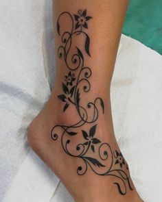 101 Best Amazing Ankle Tattoo Designs You Need To See! 58 Outsons Foot And Ankle Tattoos For Women, Inner Ankle Tattoos, Back Of Ankle Tattoo, Ankle Foot Tattoo, Ankle Band Tattoo, Cute Ankle Tattoos, Chain Tattoo, Ankle Tattoo Designs, Ankle Tattoos For Women