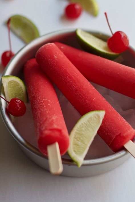 Sonic Cherry Limeade Popsicles Cherry Limeade Popsicles, Limeade Popsicles, Summer Treats For Kids, Graham Cracker Snacks, Cherry Limeade Recipe, Milk Popsicles, Sonic Cherry Limeade, Cherry Popsicles, Freezer Pops