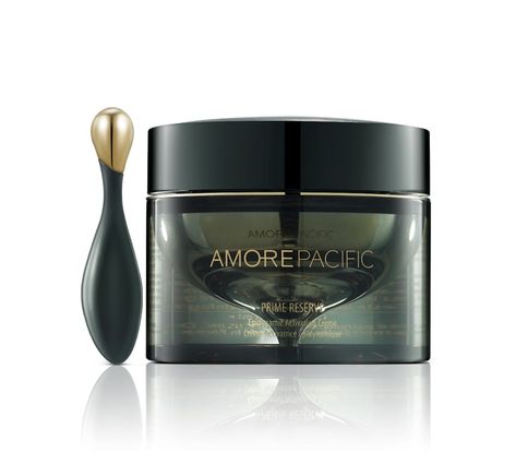 Help, I've Fallen in Love With a $750 Face Cream I Can't Give Up Amore Pacific Skincare, Routine Aesthetic, Amore Pacific, Fallen In Love, Korean Skincare, Face Skin, Care Routine, Face Cream, Falling In Love