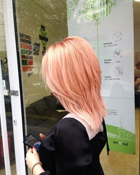 Salmon Pink Hair Color, Peach Pink Hair Highlights, Strawberry Blonde Hair With Pink Highlights, Peach Pink Hair Color, Salmon Color Hair, Peaches And Cream Hair, Blonde Peach Hair, Strawberry Blonde Pink Hair, Joni Core