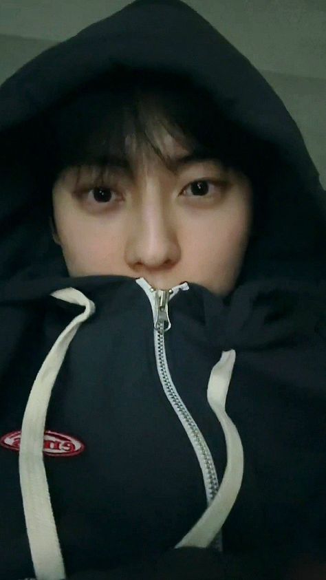 Hwang Minhyun Boyfriend Material Wallpaper, Min Hyun, Korean Male Actors, First Boyfriend, Hwang Minhyun, Cartoon Jokes, Kdrama Actors, Baby Pictures, Korean Actors