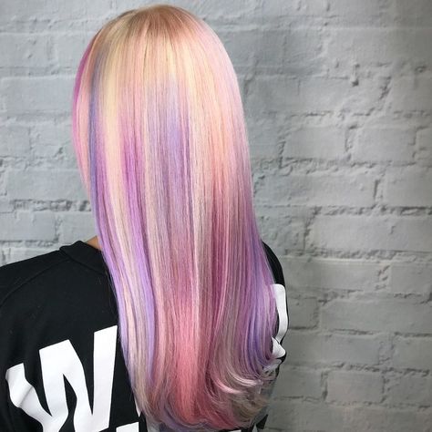 Pink Hair Shades, Balayage Purple, Pastel Lavender Hair, Highlights Bob, Highlights Pink, Pink And Purple Hair, Cloud Hair, Balayage Hair Blonde Long, Pastel Rainbow Hair