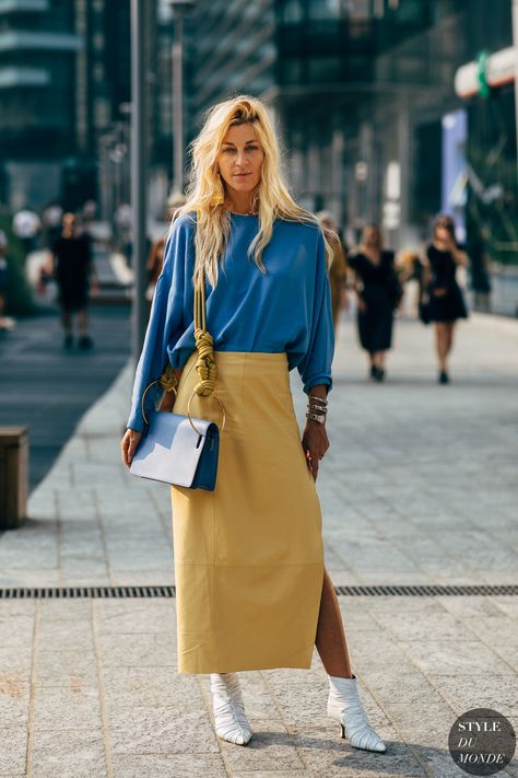 Ada Kokosar by STYLEDUMONDE Street Style Fashion Photography20180919_48A3349 Ada Kokosar, Street Style Skirt, Image Consulting, Style Lookbook, Trendy Skirts, Yellow Skirt, Looks Street Style, Street Style Fashion, White Boots