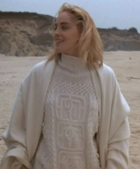 Sharon Stone Style, Sharon Stone Movies, Sharon Stone Basic Instinct, Catherine Tramell, Basic Instinct 1992, 90s Icons, Movie Inspired Outfits, Basic Instinct, Can We Talk