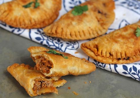 turkey empanadas 2 1024x722 - Ground Turkey Empanada Recipe (Ground Turkey Recipes) Turkey Empanadas, Recipes Using Ground Turkey, Grandbaby Cakes, Savory Pies Recipes, Corn Beef, Peanut Butter Bread, Beef Empanadas, Mama Recipe, Empanadas Recipe