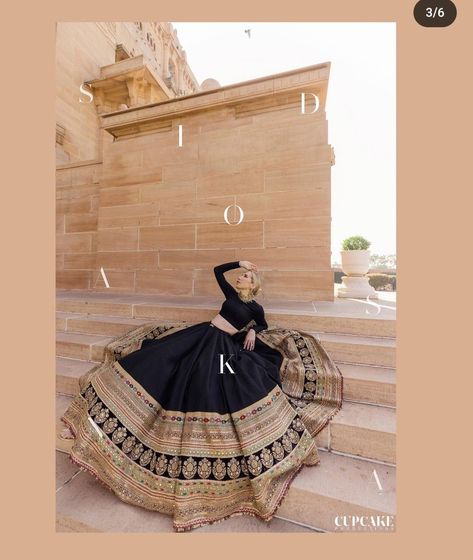 Black Sabyasachi Lehenga, Black Lehanga Outfit For Wedding, Black Choli Designs, Black Lehenga Outfit, Black Lengha, Lehenga Outfit, Black Lehenga Choli, Black Frock, Simple Lehenga