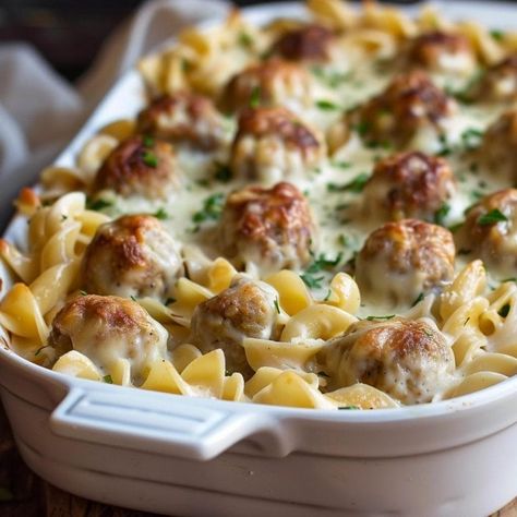 Swedish Meatball Noodle Bake Swedish Meatball Egg Noodle Recipe, Swedish Meatball Noodle Bake Recipe, Swedish Noodle Bake, Swedish Meatball Noodle Casserole, Swedish Meatballs Oven, Swedish Meatball Noodle Bake, Swedish Meatball Casserole Recipe, Swiss Meatballs, Swedish Meatball Casserole