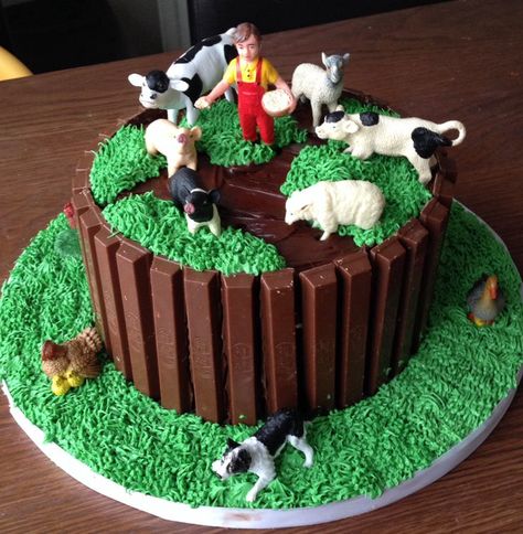 Farmer Birthday Cake, Farmer Cake, Farm Cakes, Farm Birthday Cakes, Farm Animal Cakes, Cake Liner, Country Wedding Cakes, Farm Animals Birthday Party, Birthday Cake For Him