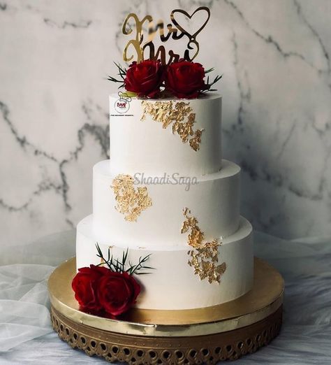 41 Beautiful Wedding Cakes To Inspire You For Your 2022 Wedding | ShaadiSaga Red Gold Wedding Cake, Wedding Cakes Designs, Tier Wedding Cakes, Decadent Wedding, Anniversary Cake Designs, Fruity Cake, 3 Tier Wedding Cakes, Wedding Cake Tops, Small Wedding Cakes