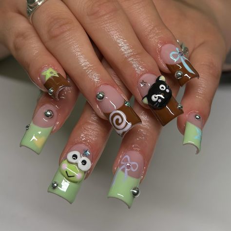 Sanrio Charms Nails, Sanrio Nails With Charms, Sanrio Nails Short, Kawaii Short Nails, Nails Vacay, Azul Nails, Nails Sanrio, Nails Freestyle, Nails Airbrush